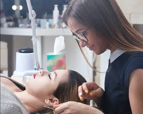 Master Lashes: Your Ultimate Career Guide