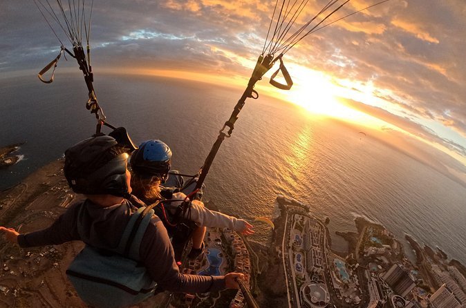 Paragliding Tenerife: Experience the Island from the Sky